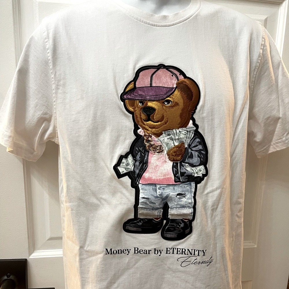 NWOT. T-shirt - Picture 2 of 2